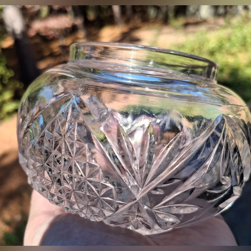 Vintage Clear Cut Glass Vanity Jar Hair Receiver Popourri Jar